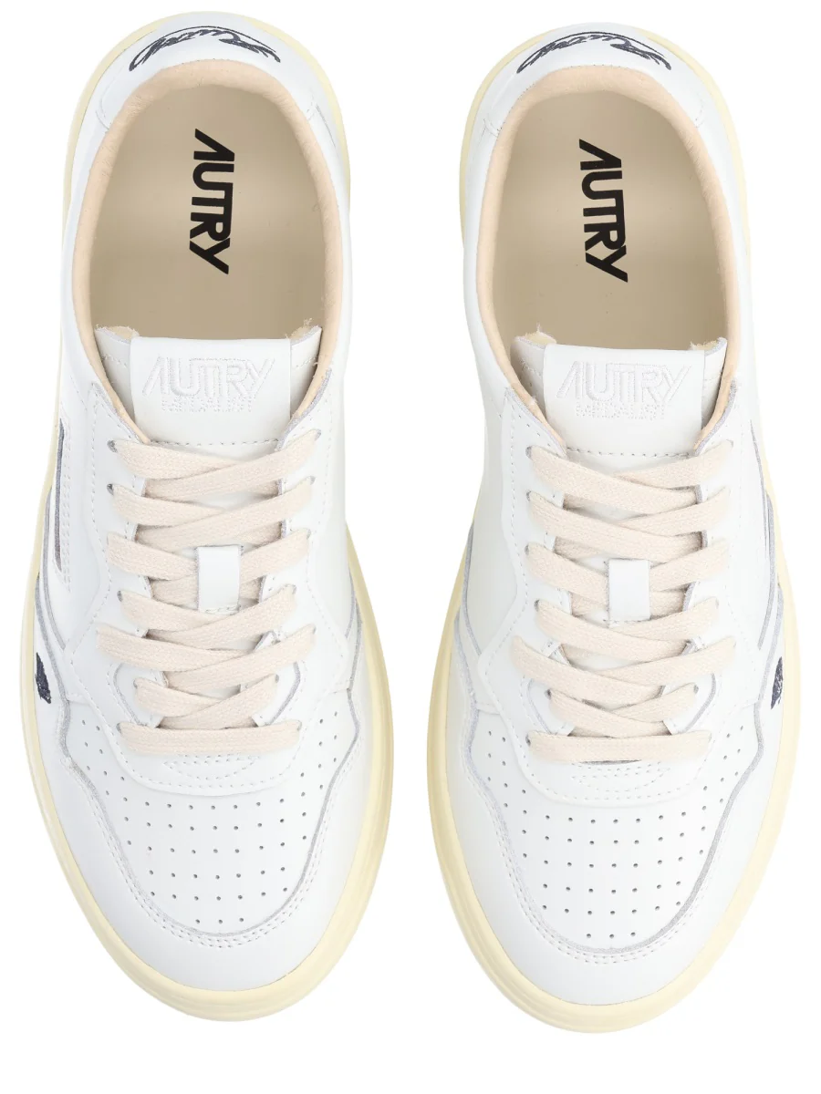 AUTRY Medaglia Low-top Leather Sneakers - Image 5