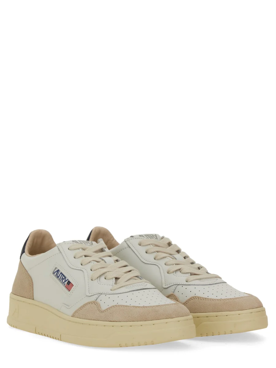 Autry Medalist Low Sneaker - Image 6