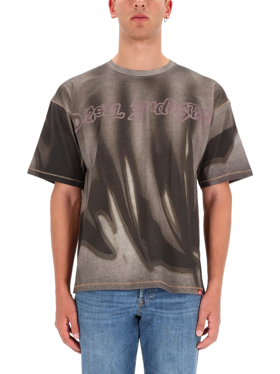 Diesel Essential Cotton T-Shirt for Men - Image 4