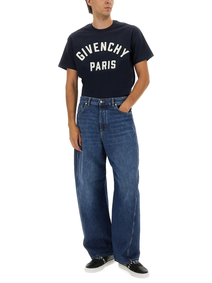 GIVENCHY Logo T-Shirt - Image 7