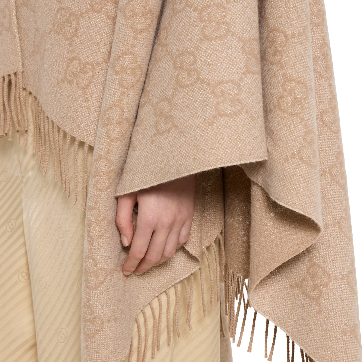 Gucci Cashmere Themé Fringed Scarf W135cm x L135cm - Image 4