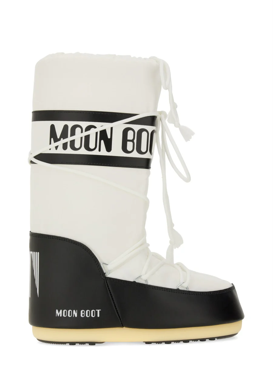 Iconic Unisex Moon Boot - Image 2