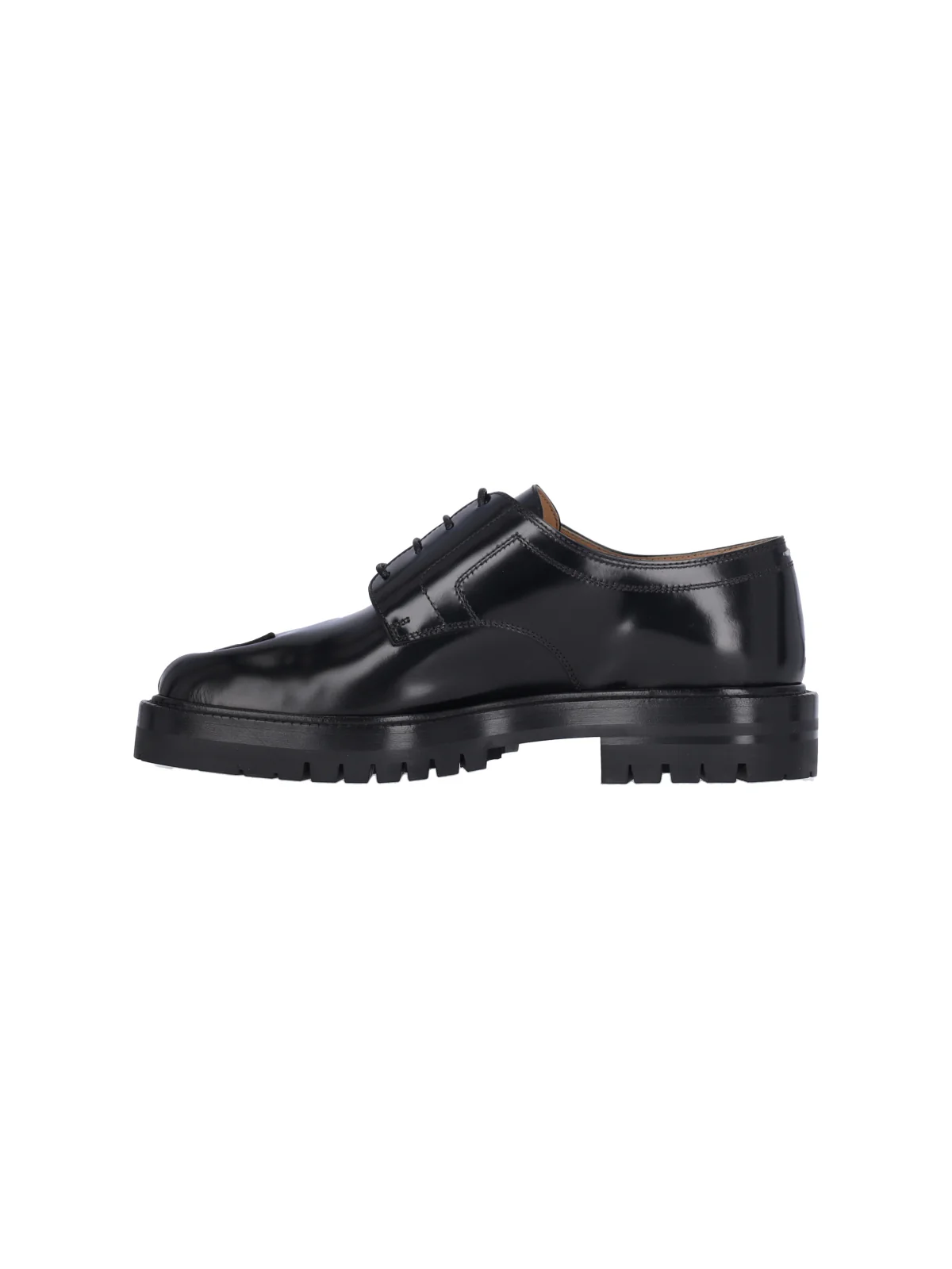 Maison Margiela Men’s Minimal Leather Flat Shoes with Contrasting Details - Image 5
