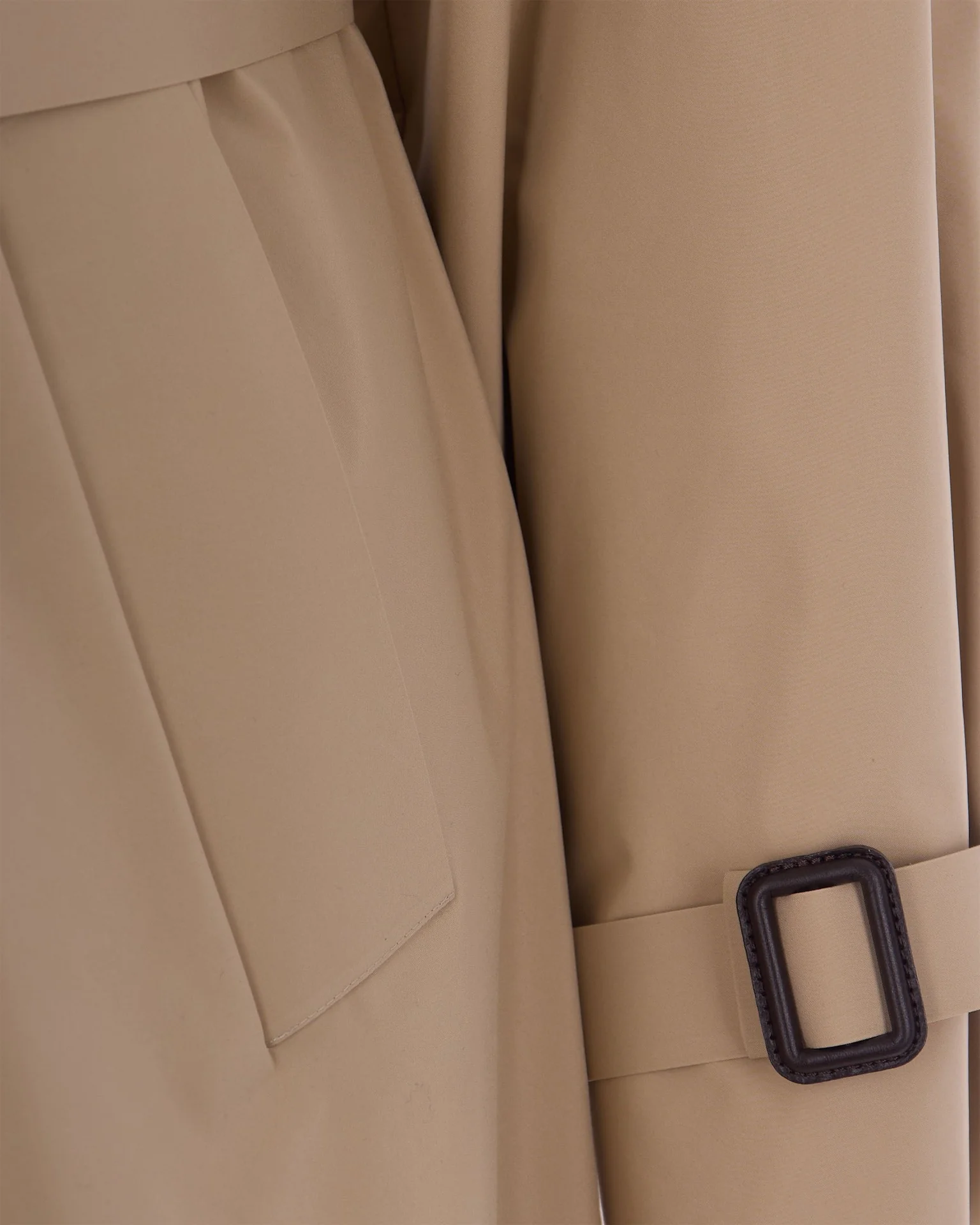 Max Mara Lightweight Mini Coat for Women - Image 3