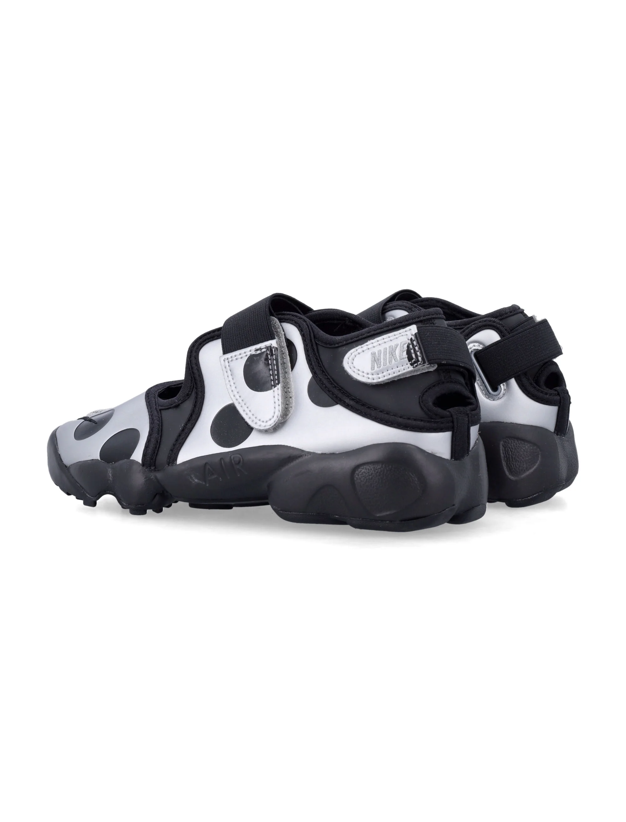 Nike Split-Toe Women's Sneaker with Adjustable Straps - Image 4