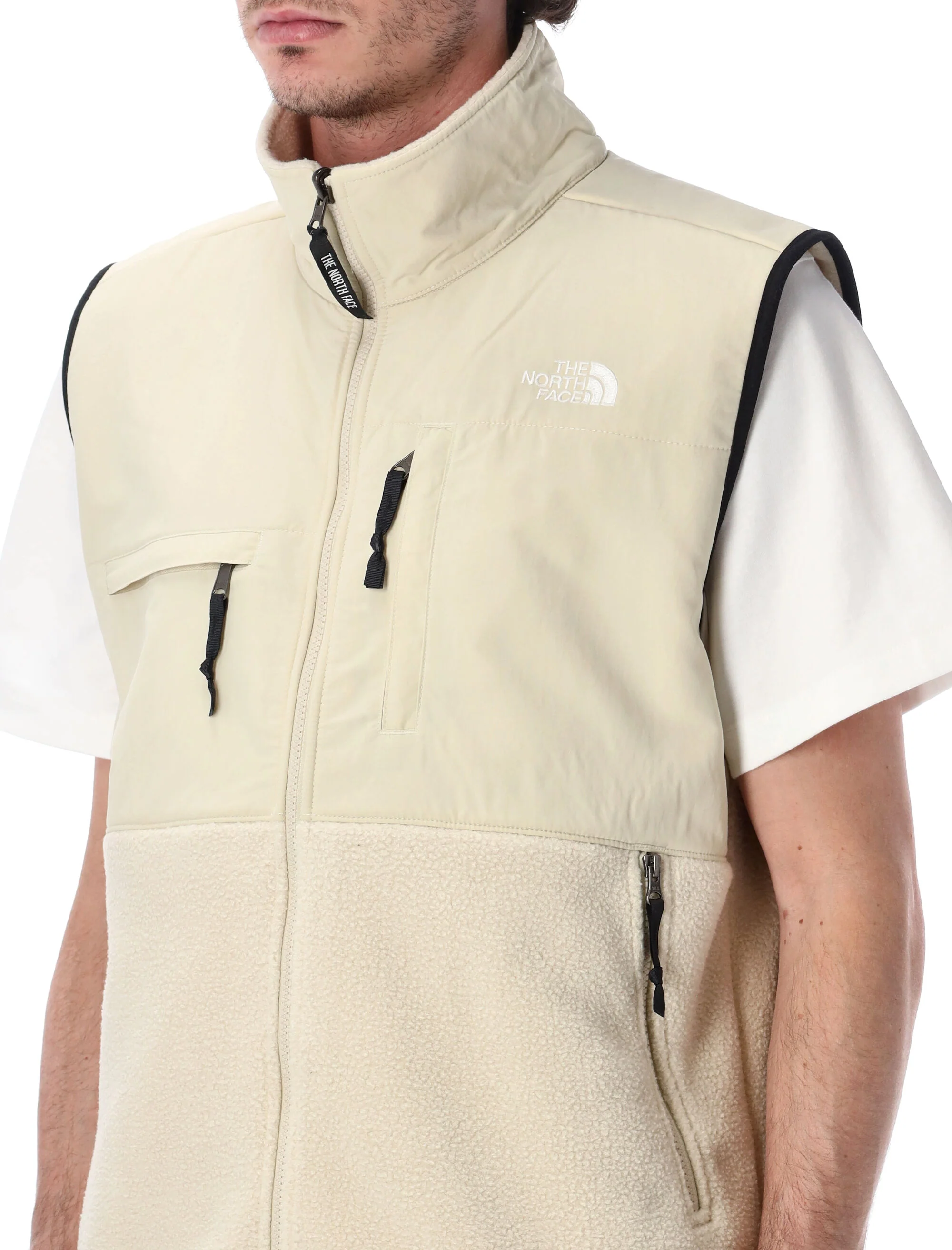 The North Face Fleece Vest for Men - Standard Fit, Sleeveless Design - Image 3