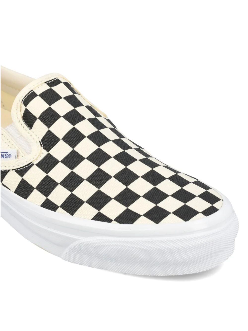 Vans Classic Casual Sneakers for Men - Image 6