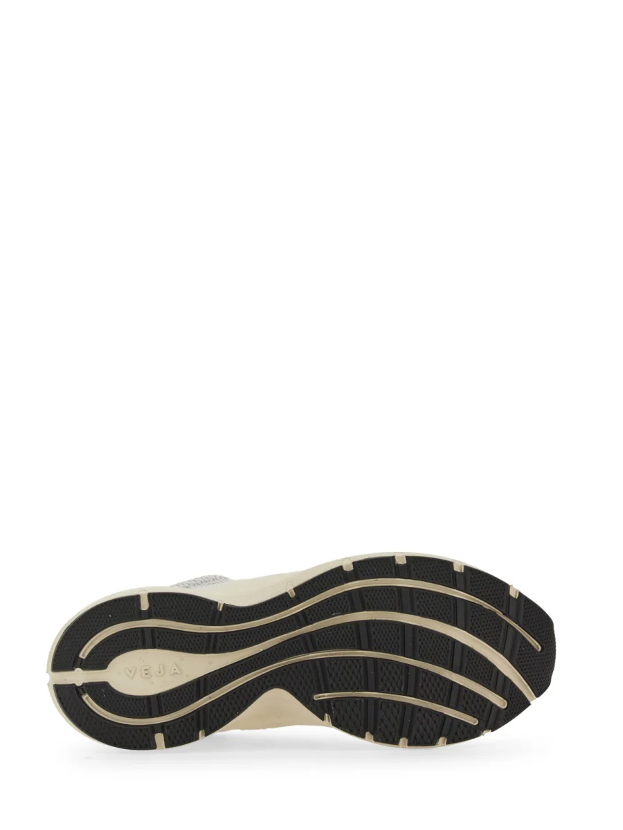 Veja Men's Logo Sneakers with Rubber Sole - Image 4